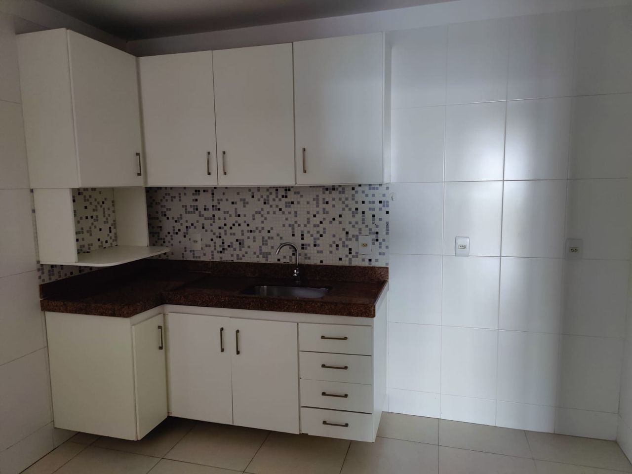 Apartamento à venda com 3 quartos, 114m² - Foto 8