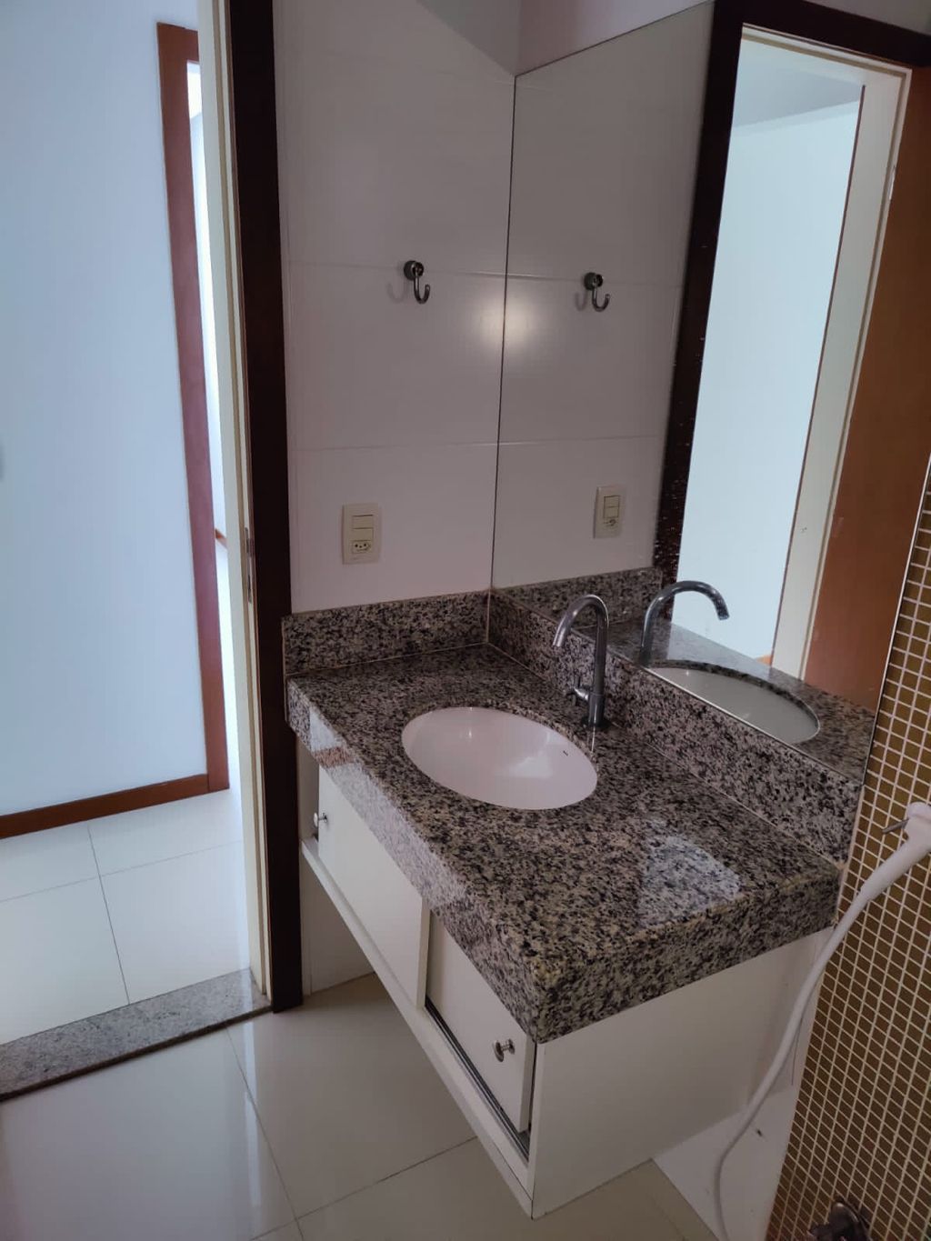 Apartamento à venda com 3 quartos, 114m² - Foto 7