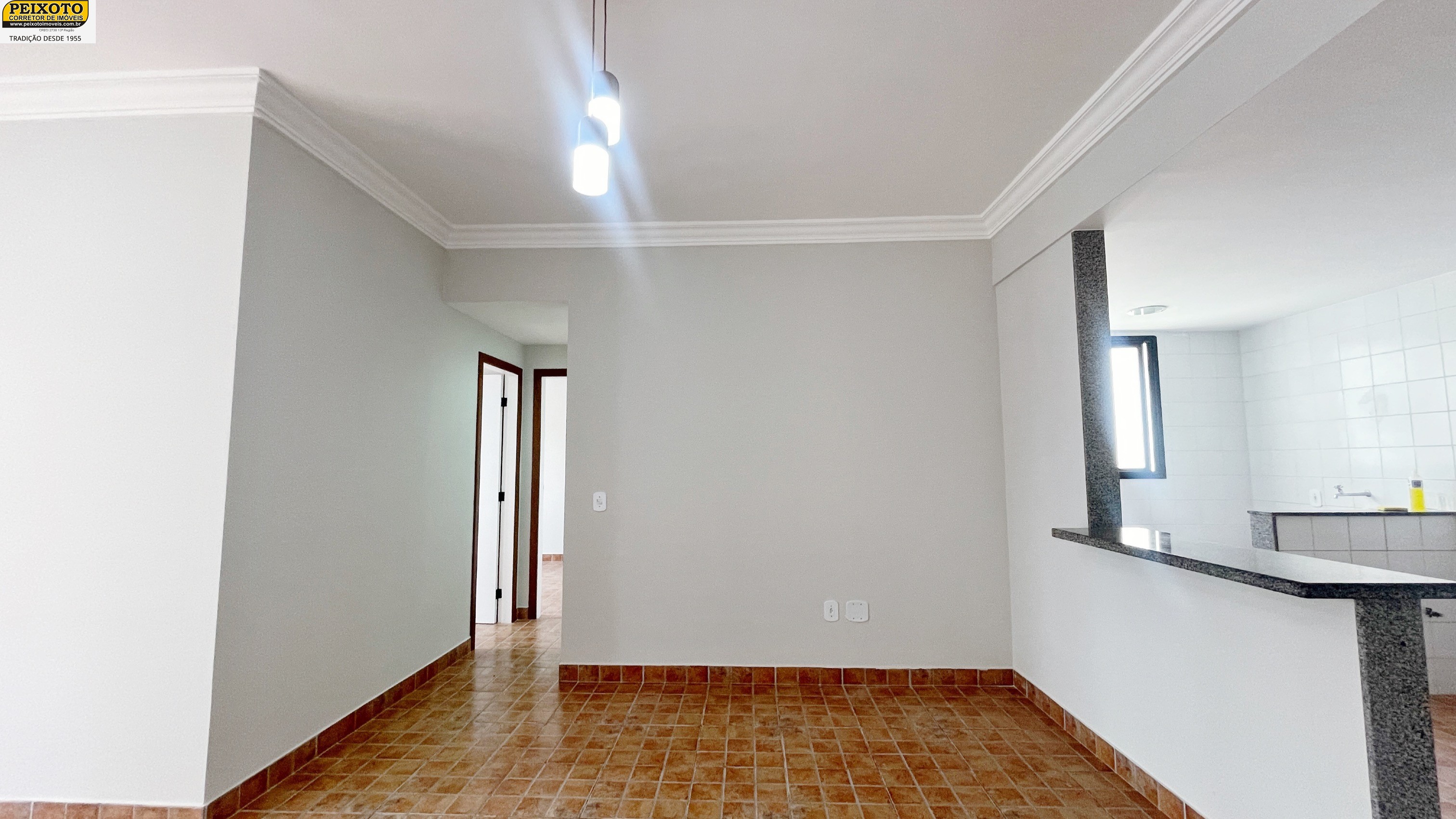 Apartamento à venda com 2 quartos, 79m² - Foto 4