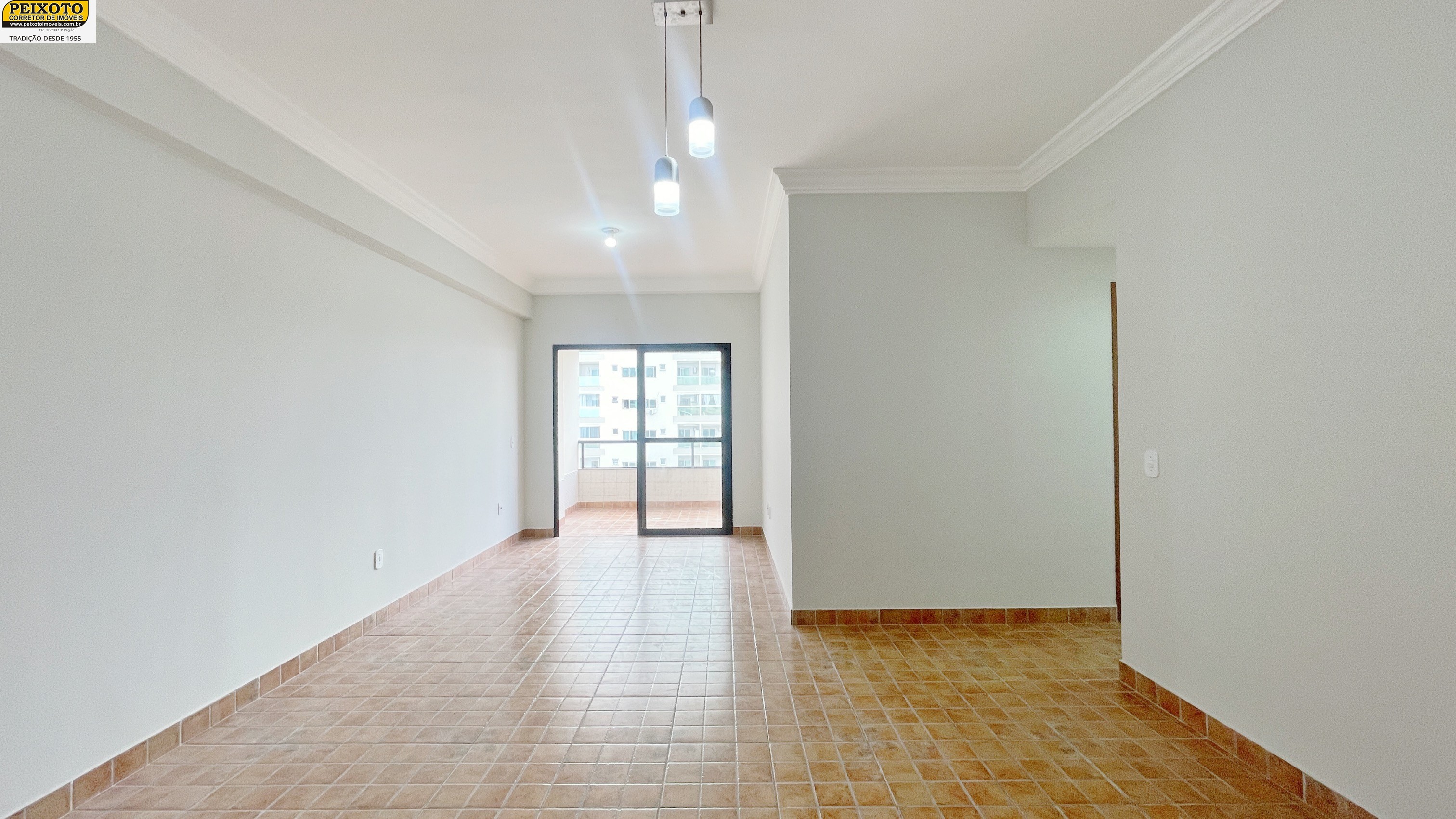 Apartamento à venda com 2 quartos, 79m² - Foto 2