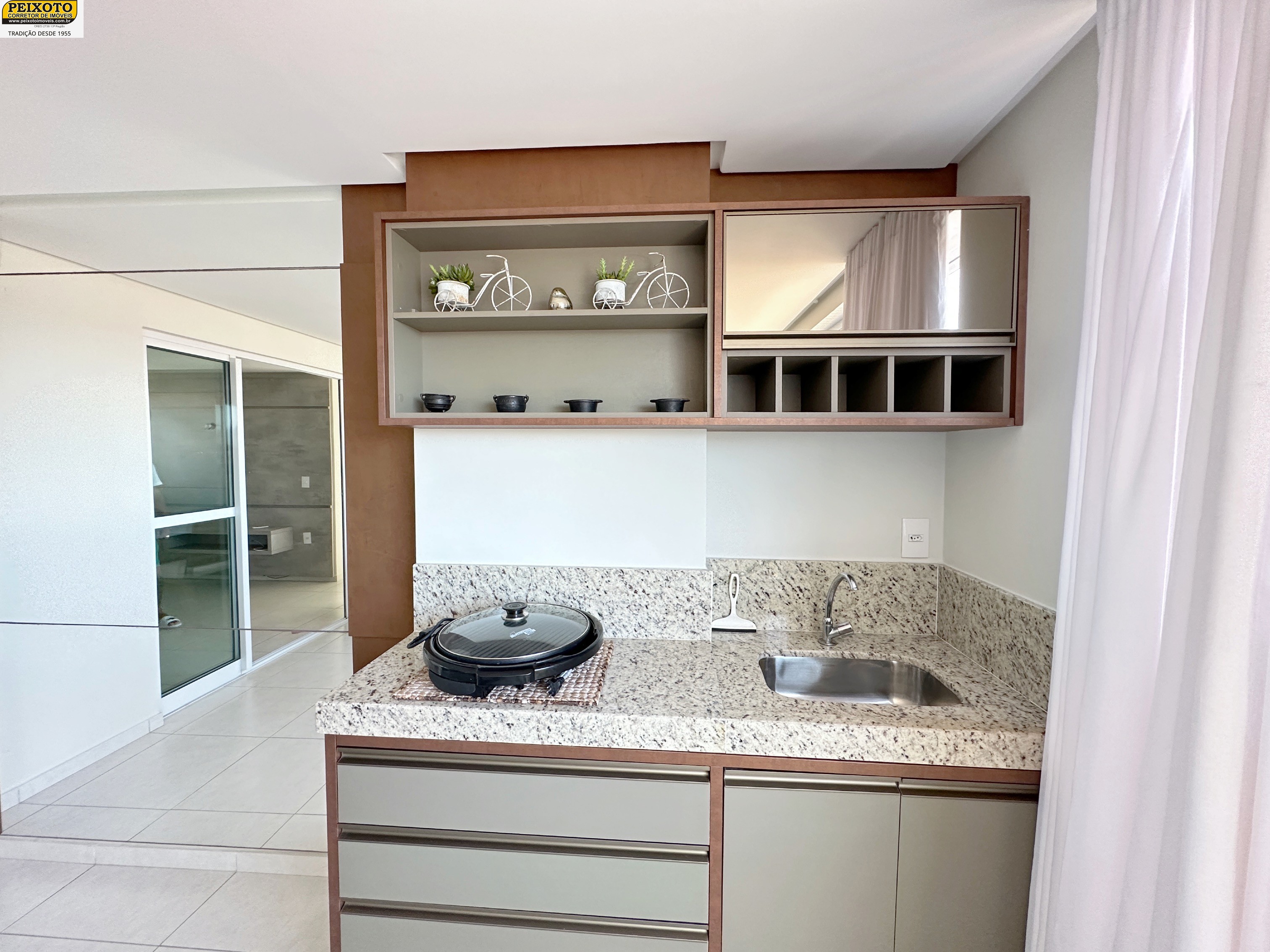 Apartamento à venda com 2 quartos, 65m² - Foto 3