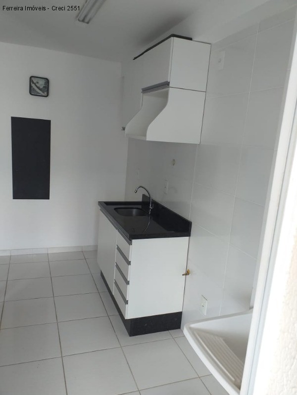 Apartamento à venda com 2 quartos, 56m² - Foto 3