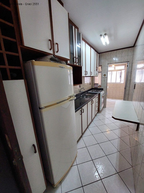 Apartamento para alugar com 2 quartos, 72m² - Foto 20