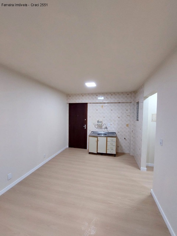 Apartamento para alugar com 1 quarto, 35m² - Foto 6