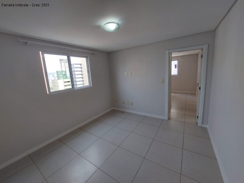 Apartamento para alugar com 1 quarto, 40m² - Foto 7