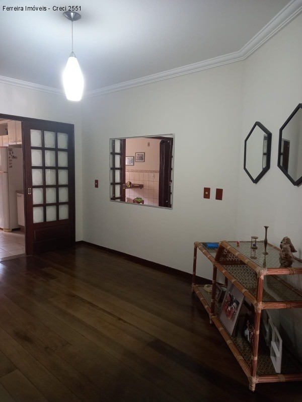 Casa à venda com 3 quartos, 240m² - Foto 22