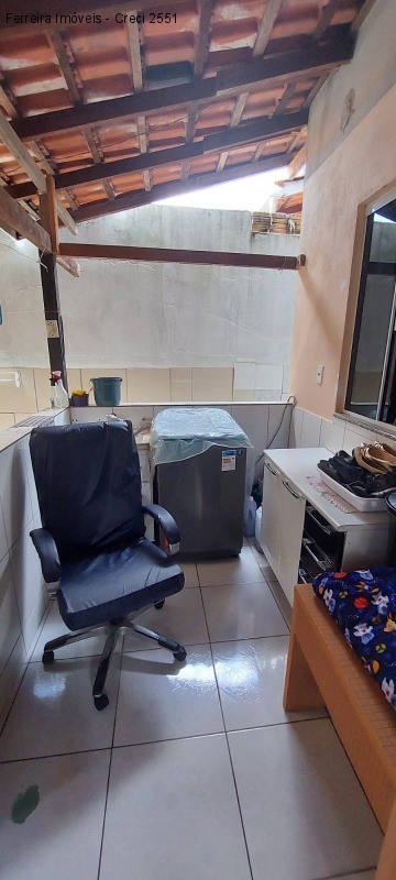 Casa à venda com 3 quartos, 100m² - Foto 15