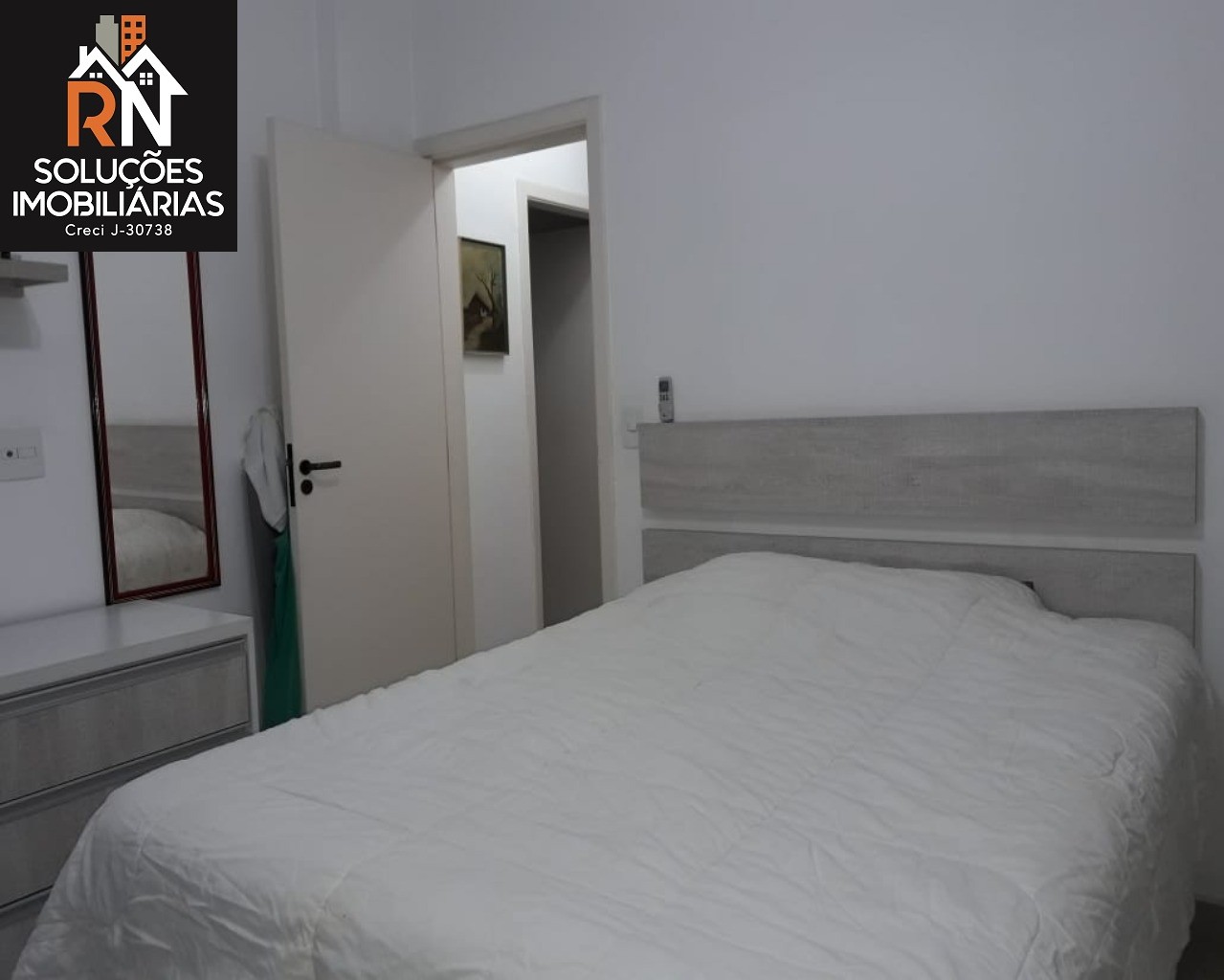 Apartamento à venda com 3 quartos, 95m² - Foto 8