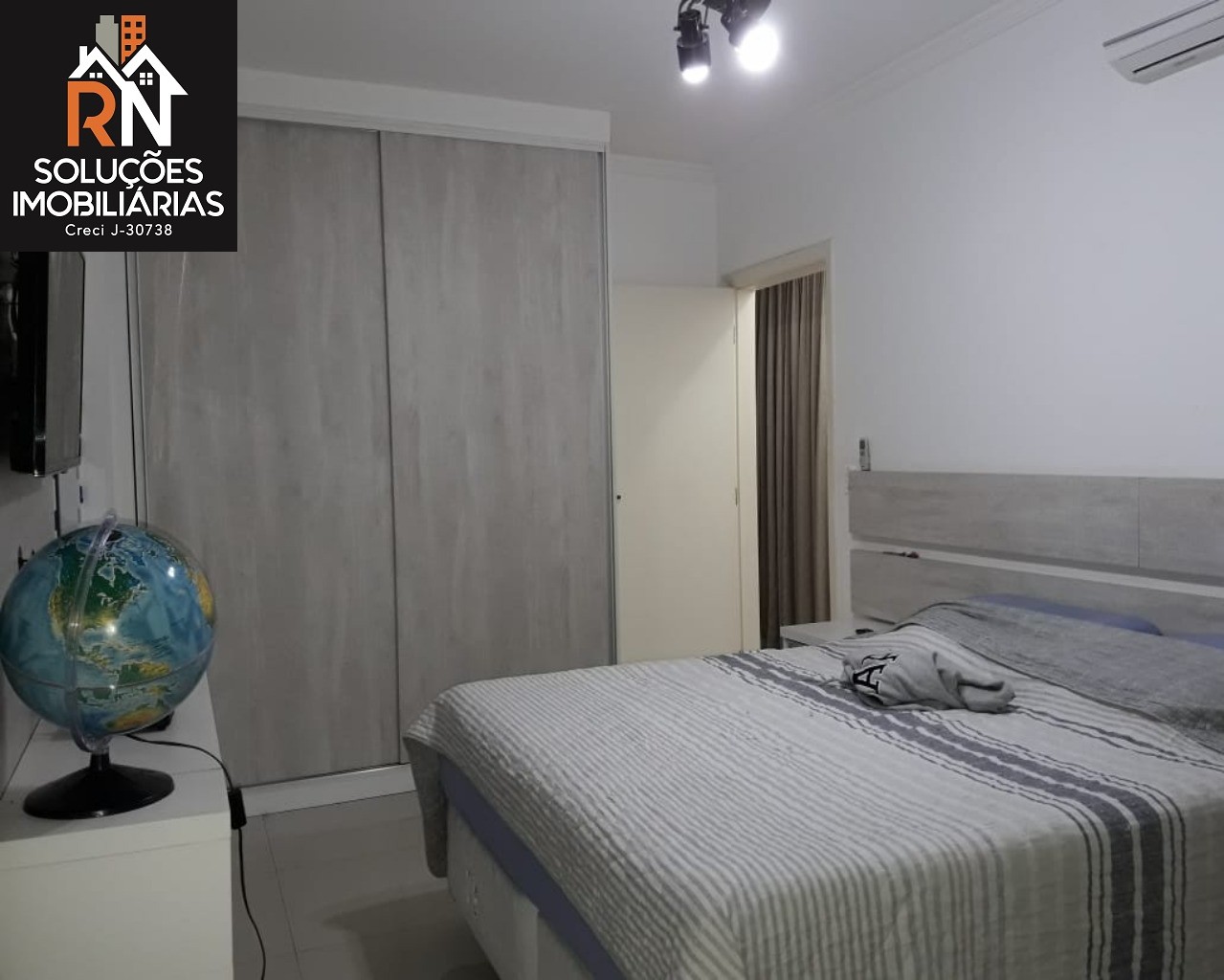 Apartamento à venda com 3 quartos, 95m² - Foto 12