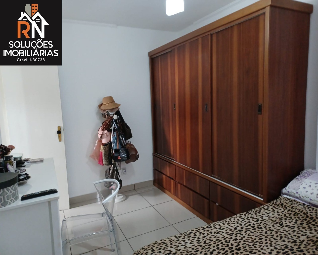 Apartamento à venda com 2 quartos, 117m² - Foto 3