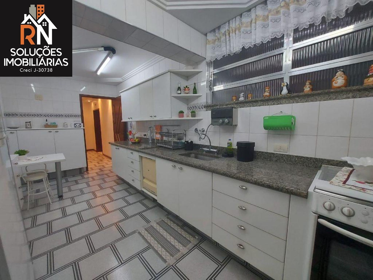 Apartamento, 3 quartos, 205 m² - Foto 2