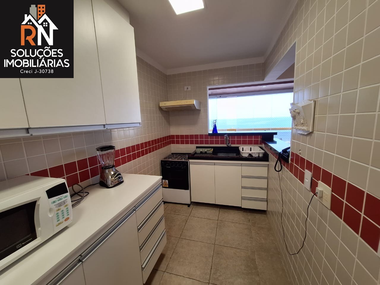 Apartamento para alugar com 3 quartos, 180m² - Foto 11