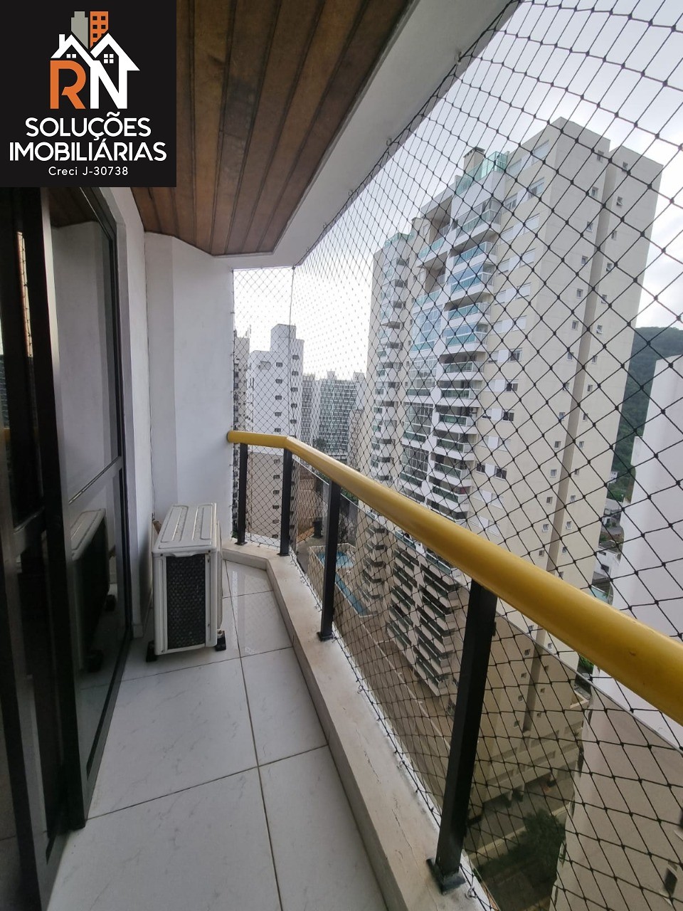 Apartamento para alugar com 3 quartos, 180m² - Foto 23