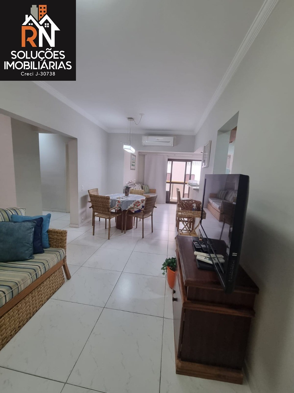 Apartamento para alugar com 3 quartos, 180m² - Foto 1