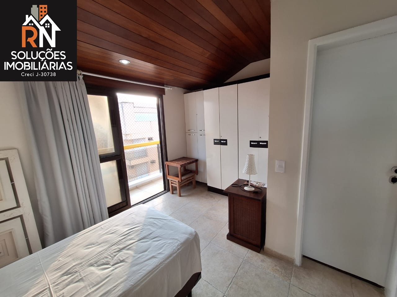 Apartamento para alugar com 3 quartos, 180m² - Foto 9