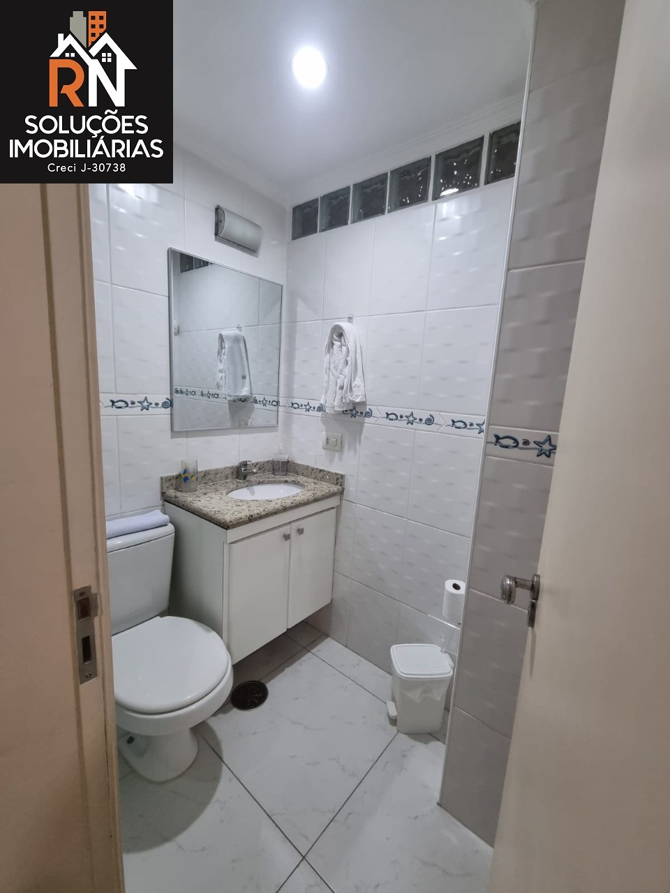 Apartamento para alugar com 3 quartos, 180m² - Foto 32