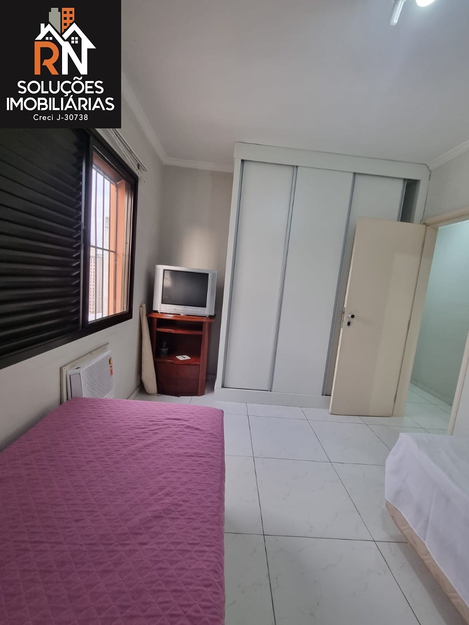 Apartamento para alugar com 3 quartos, 180m² - Foto 18