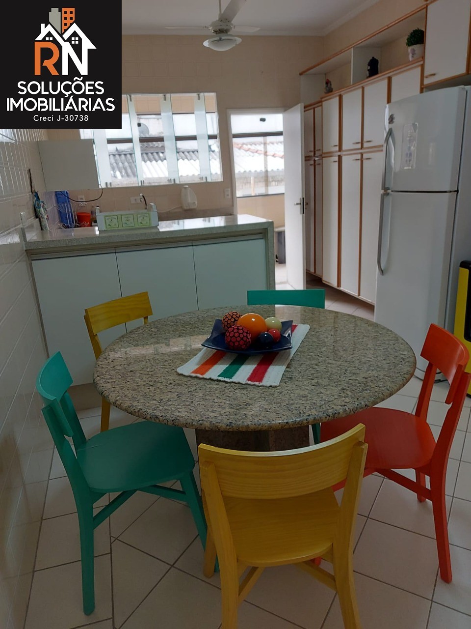 Apartamento à venda com 3 quartos, 139m² - Foto 4