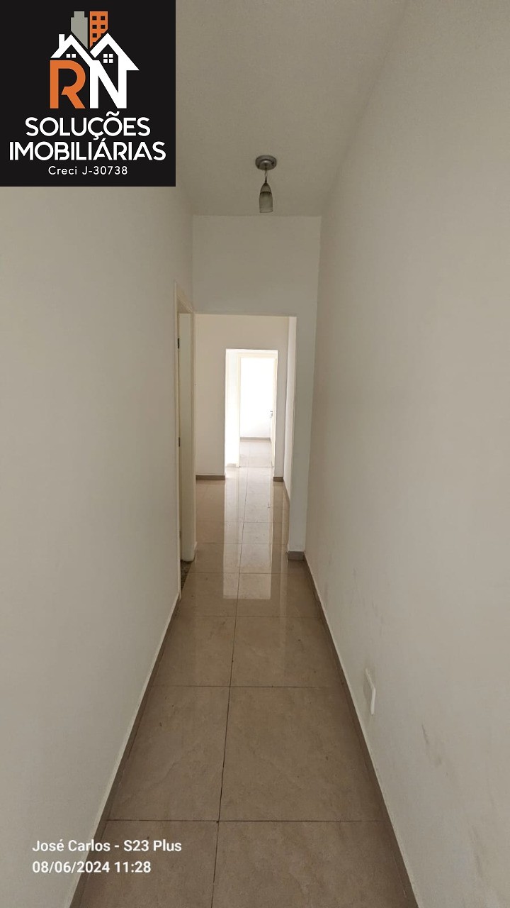 Casa à venda com 2 quartos, 103m² - Foto 10