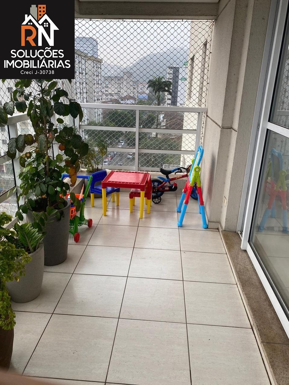 Apartamento à venda com 2 quartos, 96m² - Foto 3