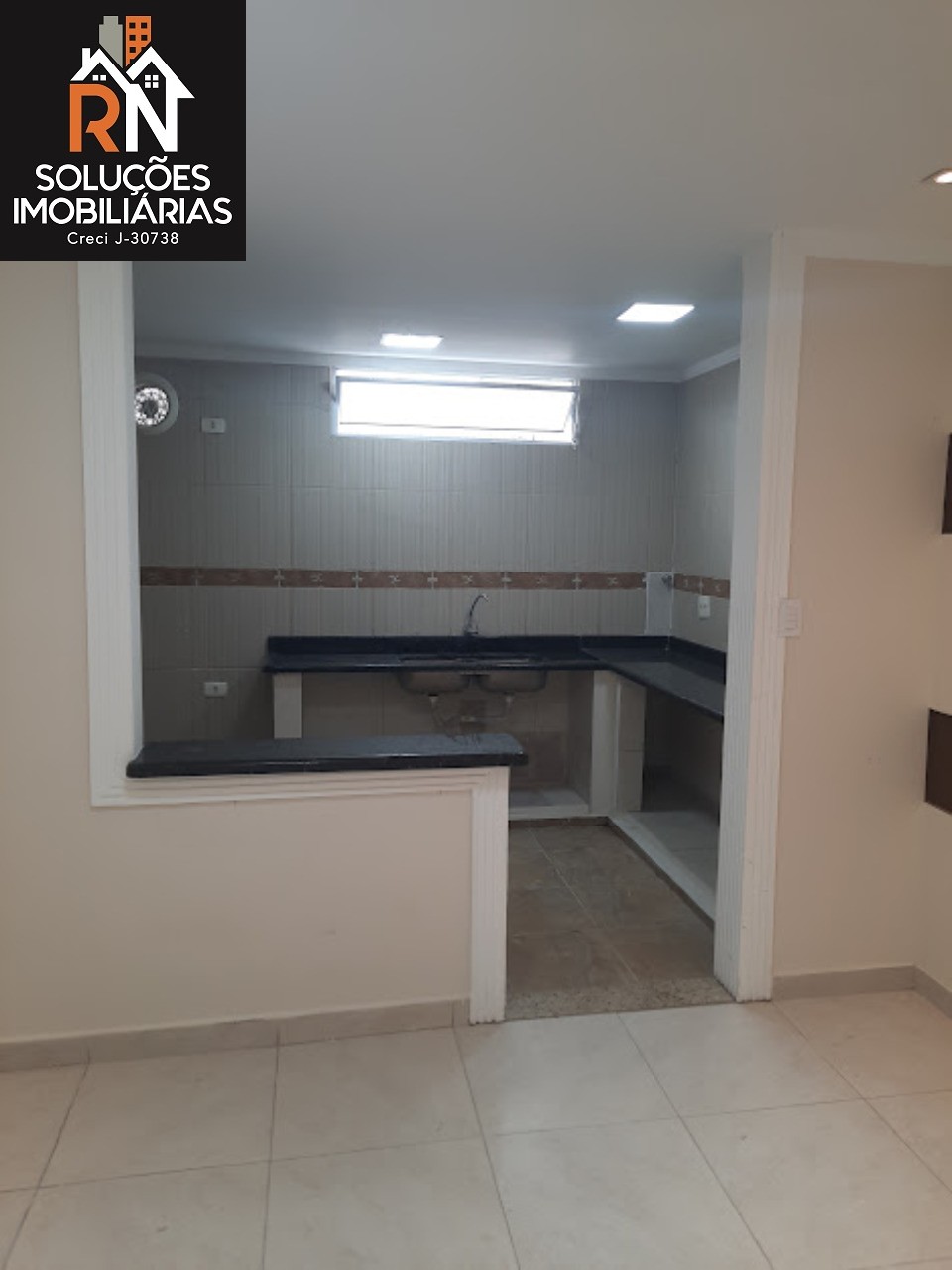 Sobrado para alugar com 2 quartos, 100m² - Foto 4