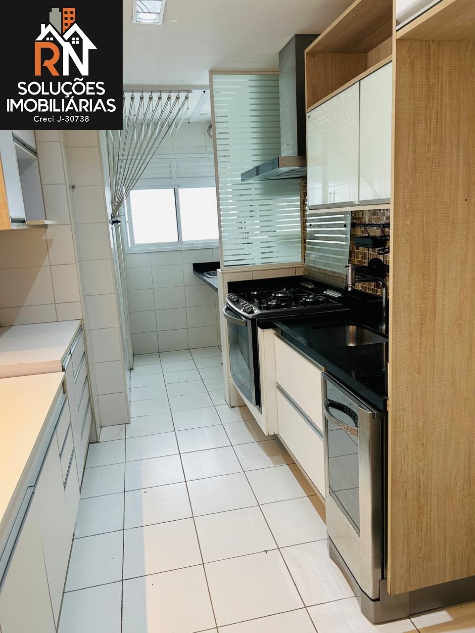 Apartamento para alugar com 2 quartos, 95m² - Foto 12