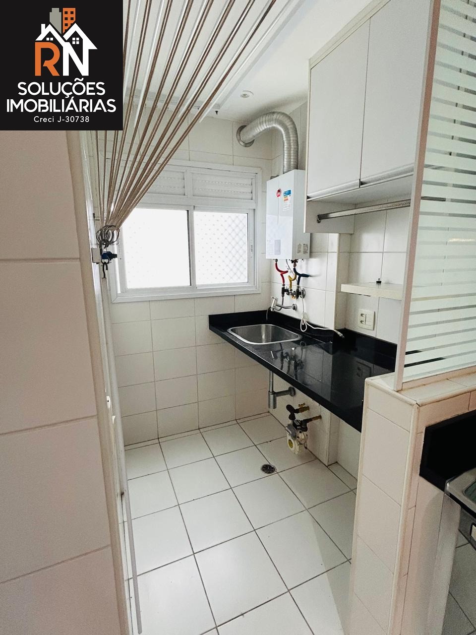 Apartamento para alugar com 2 quartos, 95m² - Foto 13