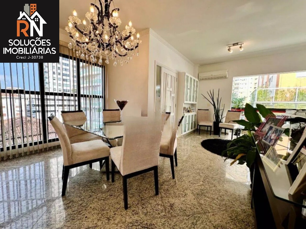 Apartamento, 3 quartos, 140 m² - Foto 1