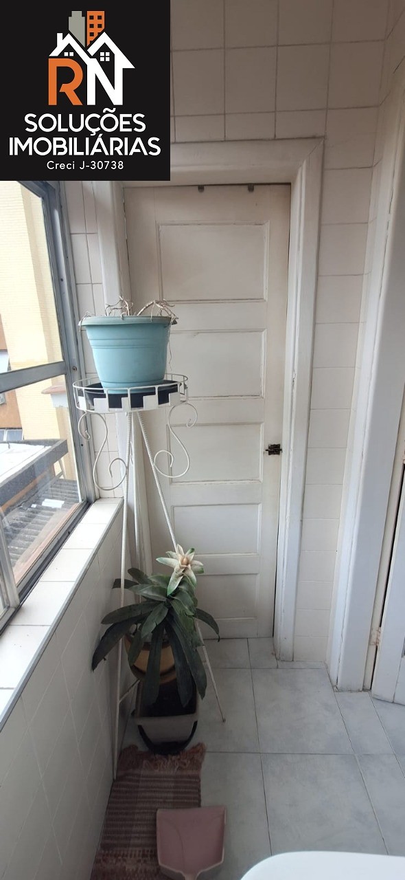 Apartamento para alugar com 2 quartos, 65m² - Foto 11