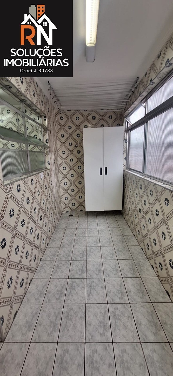 Apartamento, 3 quartos, 220 m² - Foto 2