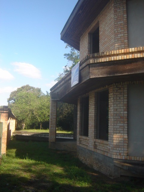 Casa à venda com 3 quartos, 1880m² - Foto 4