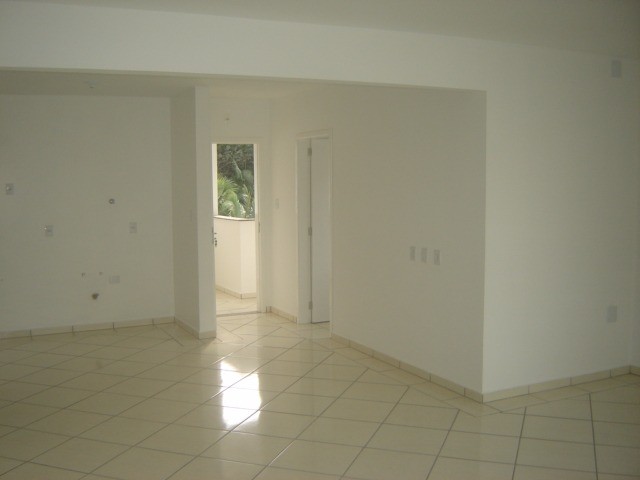 Apartamento para alugar com 2 quartos, 65m² - Foto 2