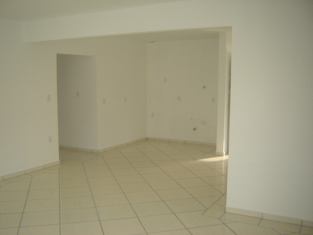Apartamento para alugar com 2 quartos, 65m² - Foto 5