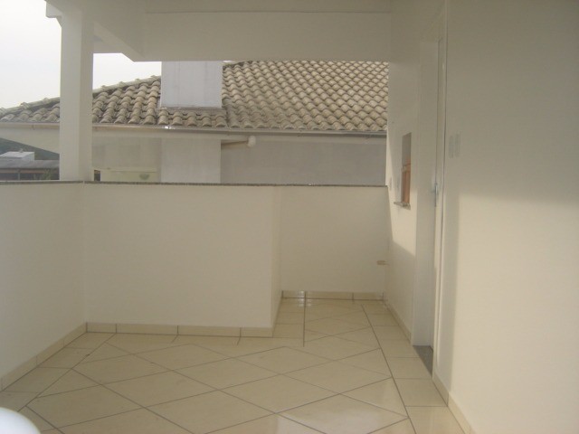 Apartamento para alugar com 2 quartos, 65m² - Foto 8