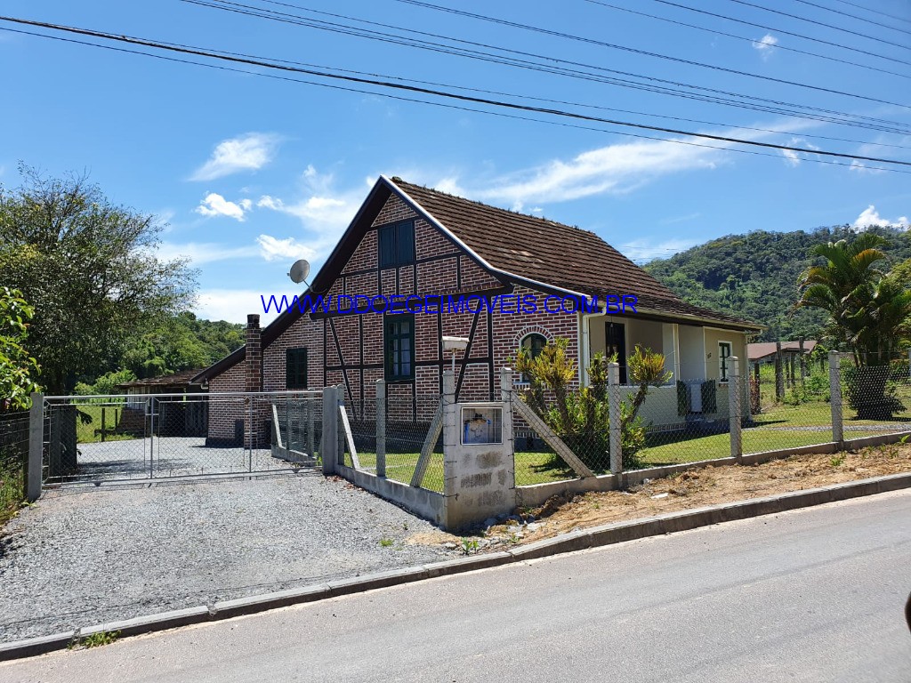 Fazenda à venda com 3 quartos, 24371m² - Foto 1