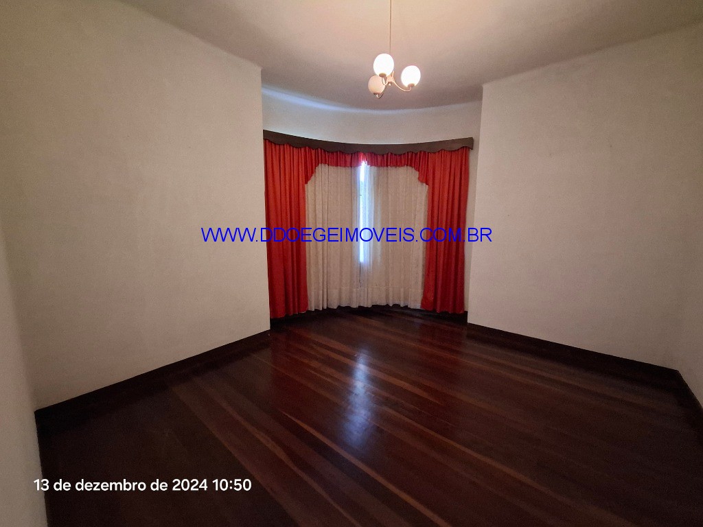 Casa à venda com 6 quartos, 380m² - Foto 33