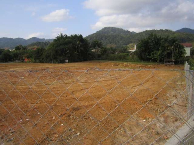 Terreno à venda, 2035m² - Foto 2