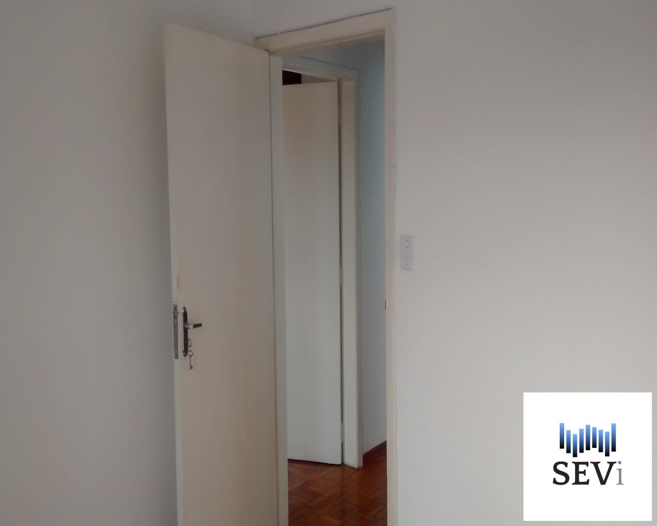 Apartamento à venda com 2 quartos, 85m² - Foto 31