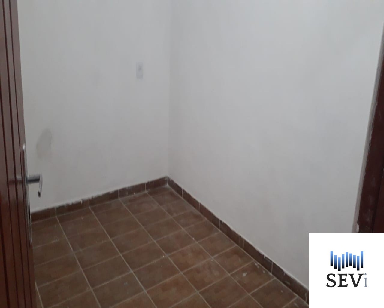 Casa à venda com 3 quartos, 90m² - Foto 2