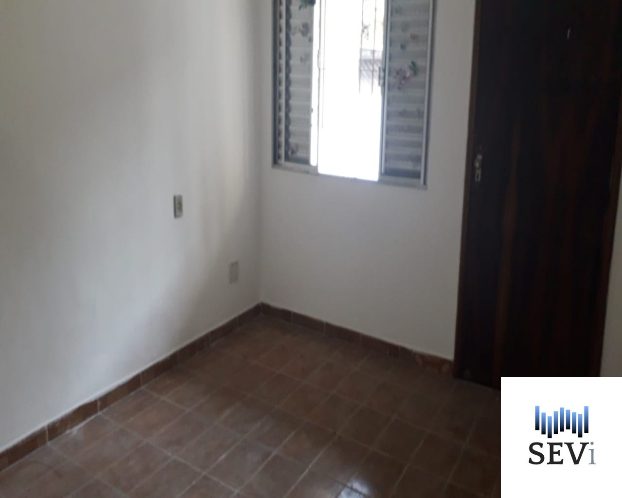 Casa à venda com 3 quartos, 90m² - Foto 11