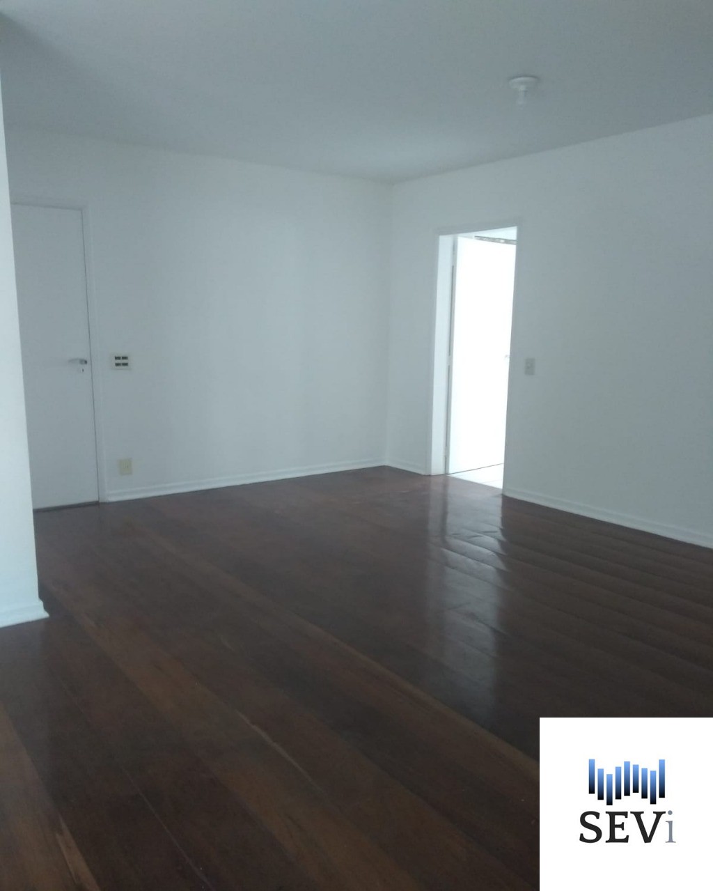 Apartamento à venda e aluguel com 3 quartos, 100m² - Foto 4