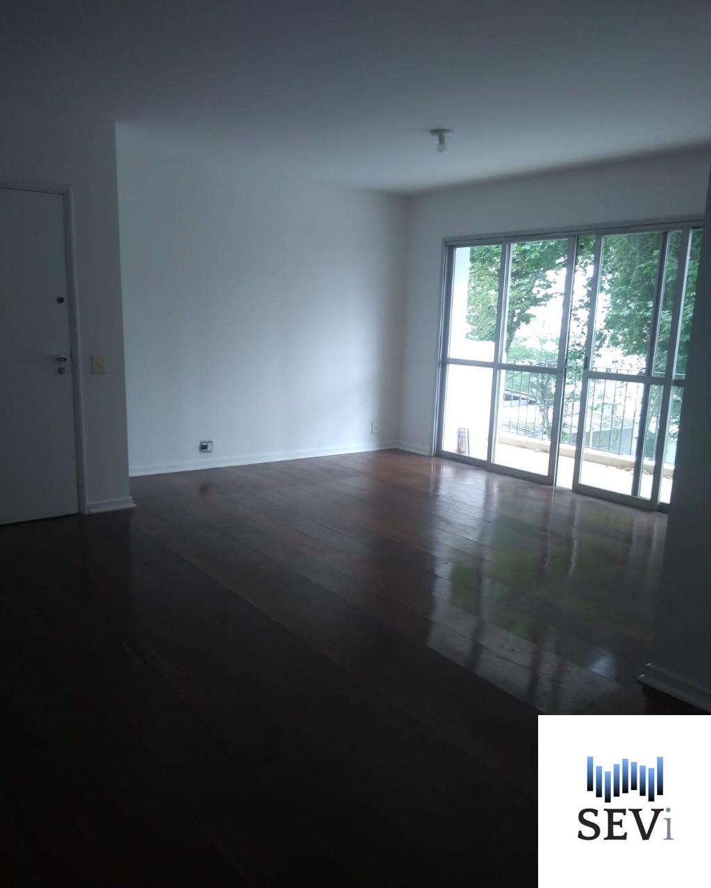 Apartamento à venda e aluguel com 3 quartos, 100m² - Foto 2