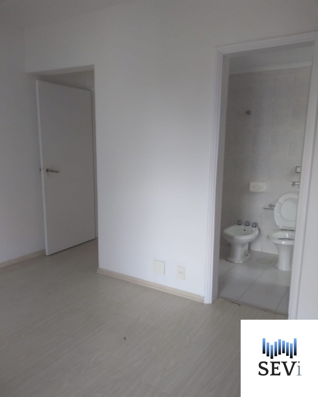 Apartamento à venda e aluguel com 3 quartos, 100m² - Foto 16