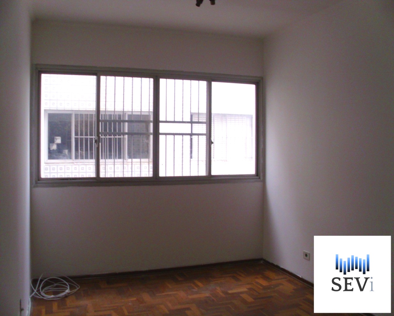 Apartamento à venda com 2 quartos, 79m² - Foto 2