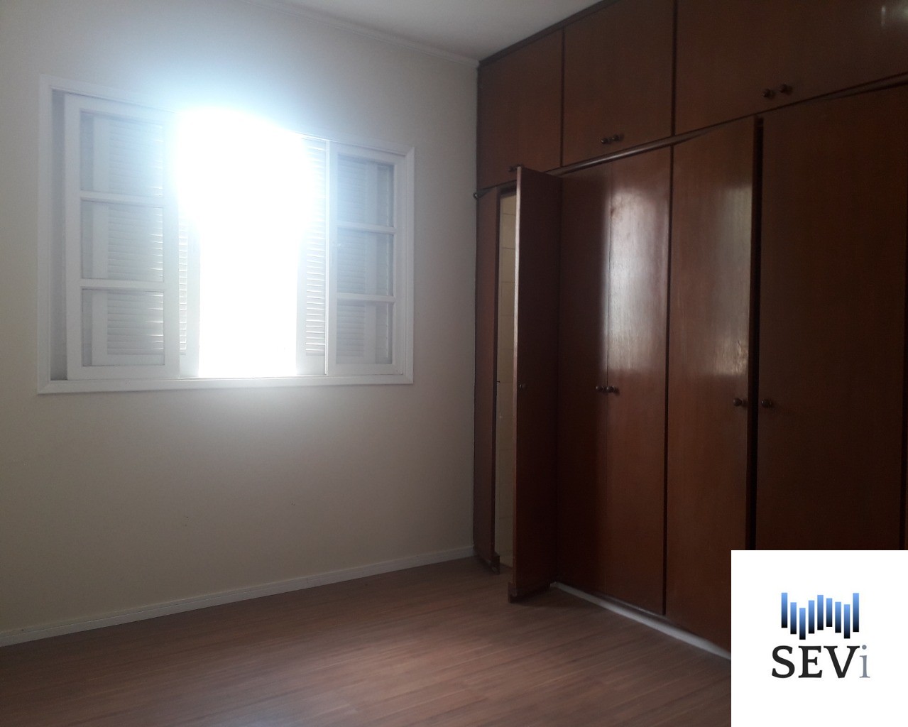 Casa à venda com 3 quartos, 210m² - Foto 14