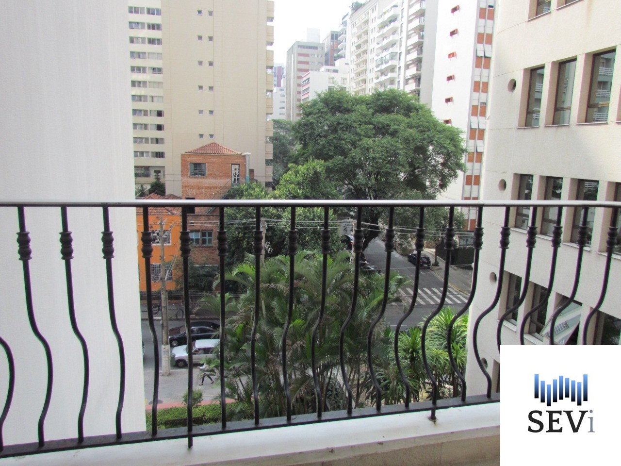 Apartamento para alugar com 2 quartos, 109m² - Foto 13