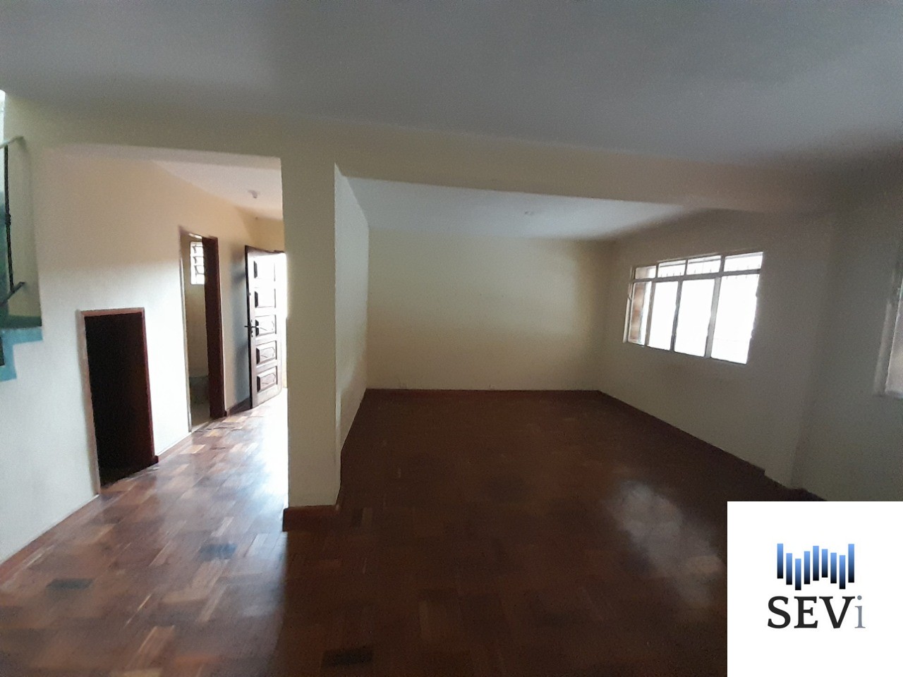 Casa à venda com 3 quartos, 150m² - Foto 2