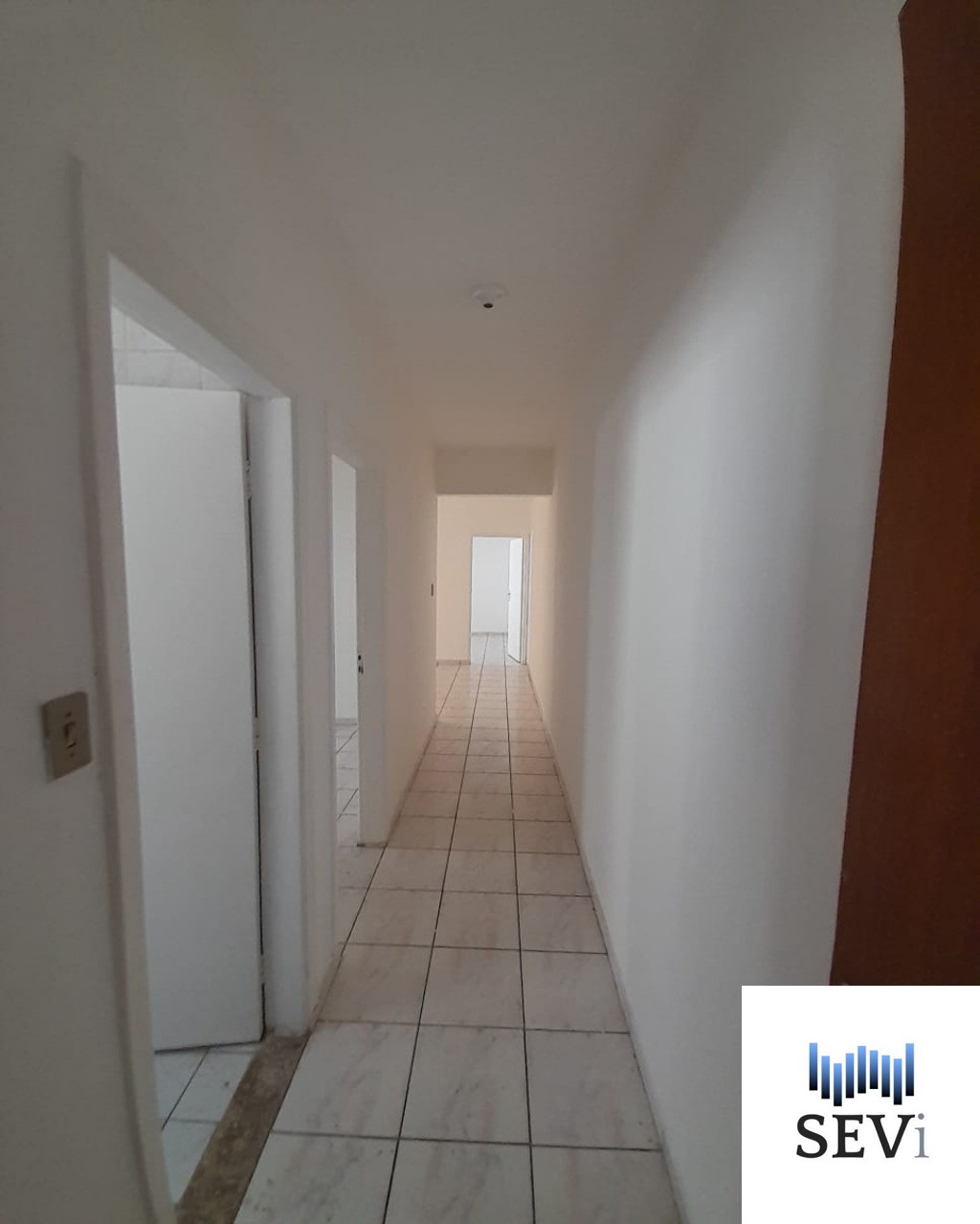 Casa para alugar com 2 quartos, 100m² - Foto 9