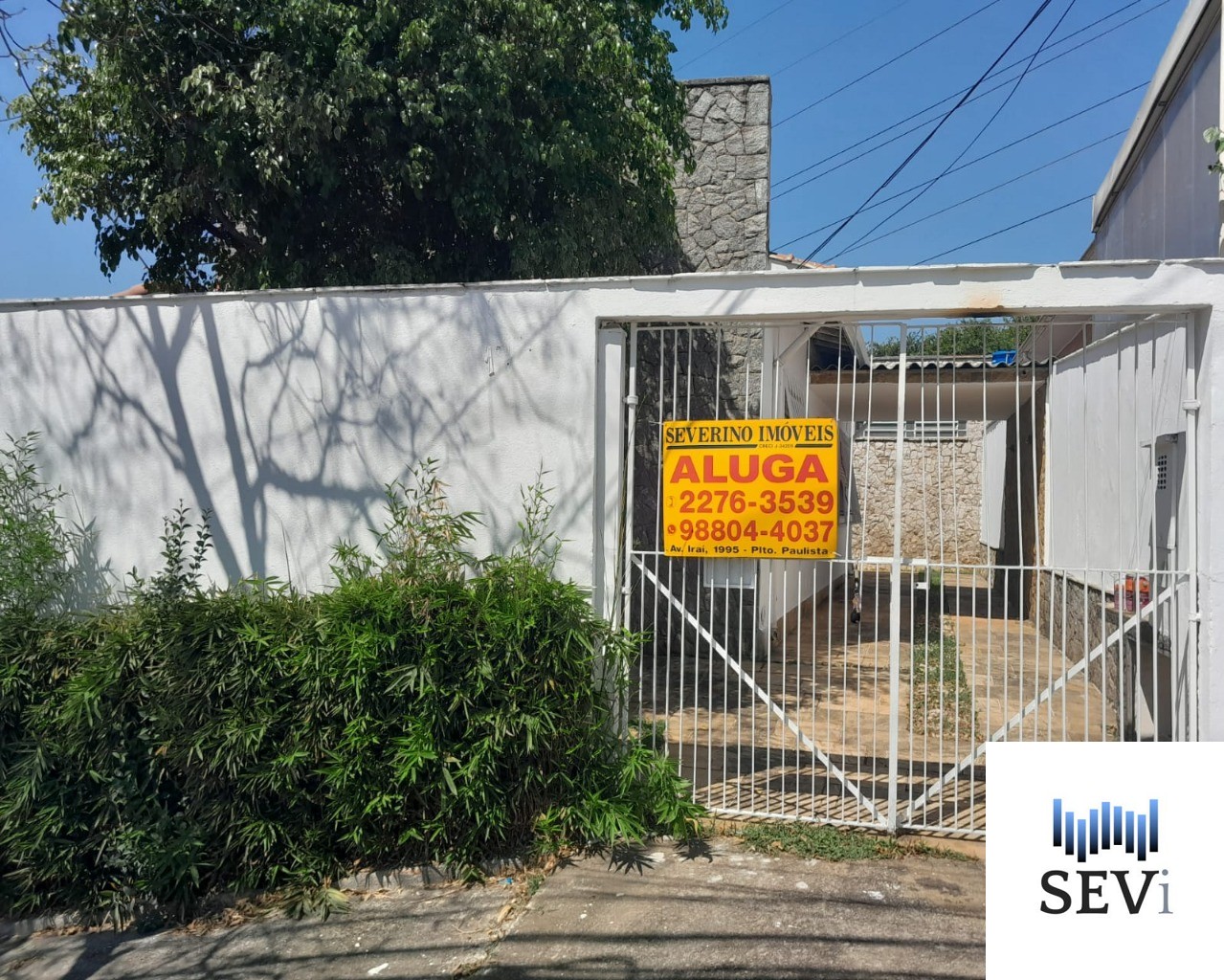 Casa para alugar com 2 quartos, 100m² - Foto 1