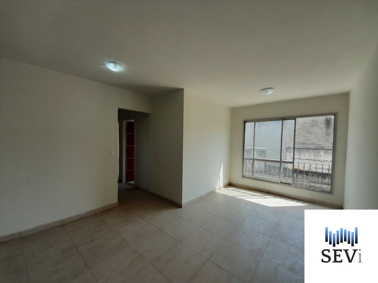 Apartamento à venda com 2 quartos, 60m² - Foto 2